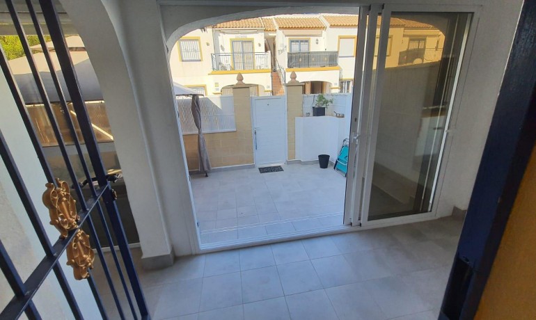 Revente - Appartement / Flat -
Torrevieja* - Las Calas*