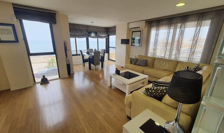 Sale - Apartment / Flat -
Torrevieja* - Las Calas*