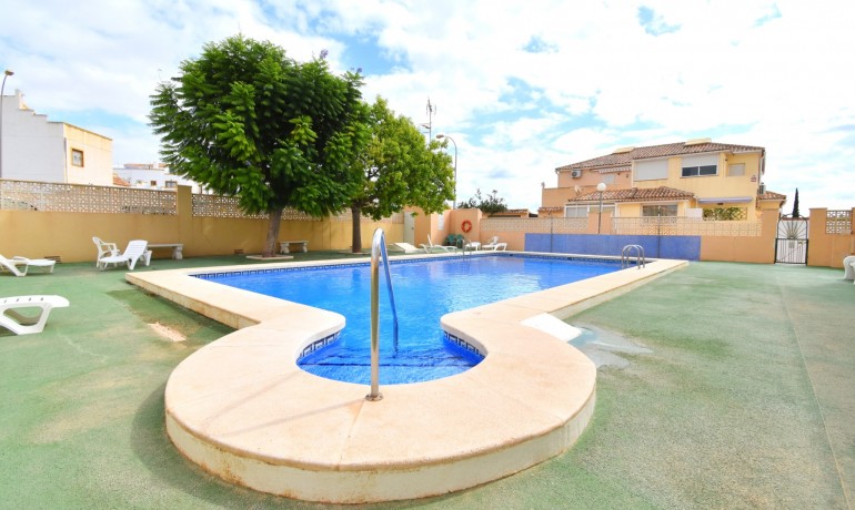 Sale - Quad -
Orihuela Costa* - Playa Flamenca*