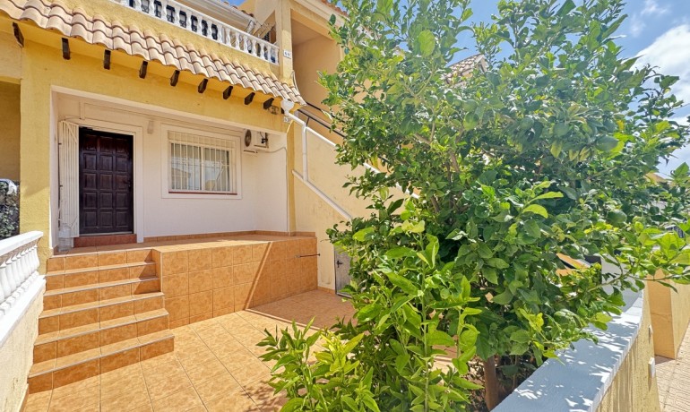 Revente - Appartement / Flat -
Orihuela Costa* - Villamartin*