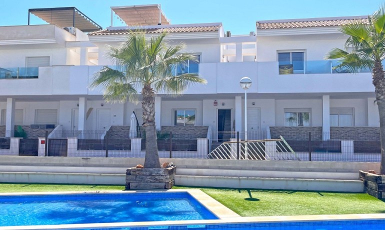 Sale - House -
Torrevieja - Los Balcones - Los Altos del Edén