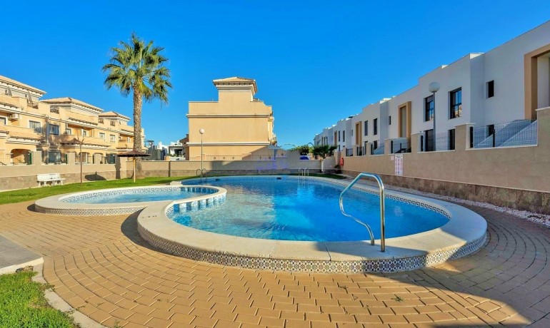 Revente - Maison -
Orihuela Costa* - Villamartin*