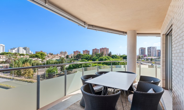 Sale - Apartment / Flat -
El Campello - El Amerador