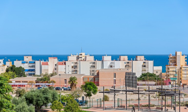 Sale - Apartment / Flat -
El Campello* - El Amerador