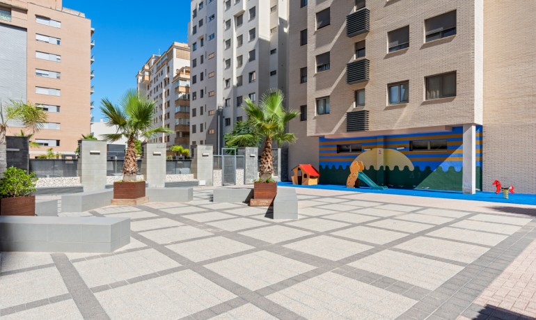 Herverkoop - Appartement / Flat -
El Campello* - El Amerador