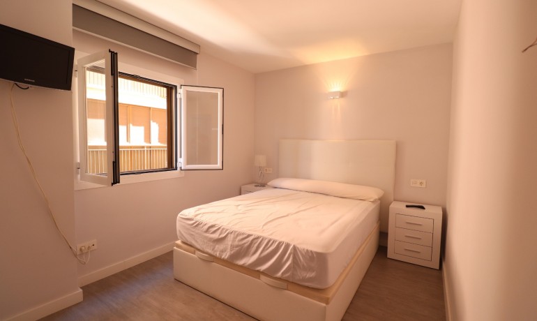 Sale - Apartment / Flat -
Torrevieja* - Playa del Cura*