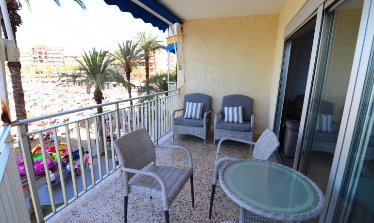 Sale - Apartment / Flat -
Torrevieja* - Playa del Cura*