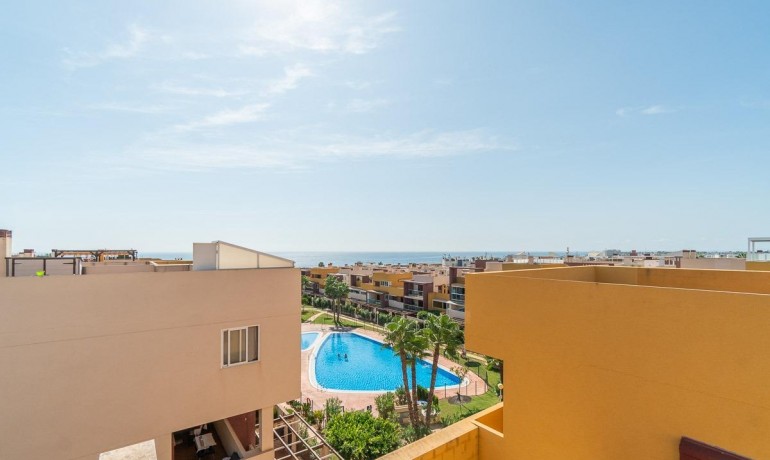 Sale - Apartment / Flat -
Orihuela Costa* - Playa Flamenca*