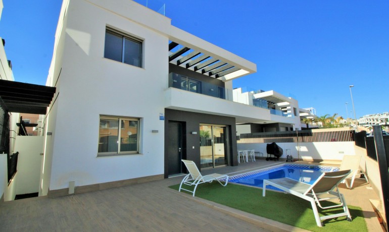 Revente - Villa -
Orihuela Costa* - Villamartin*