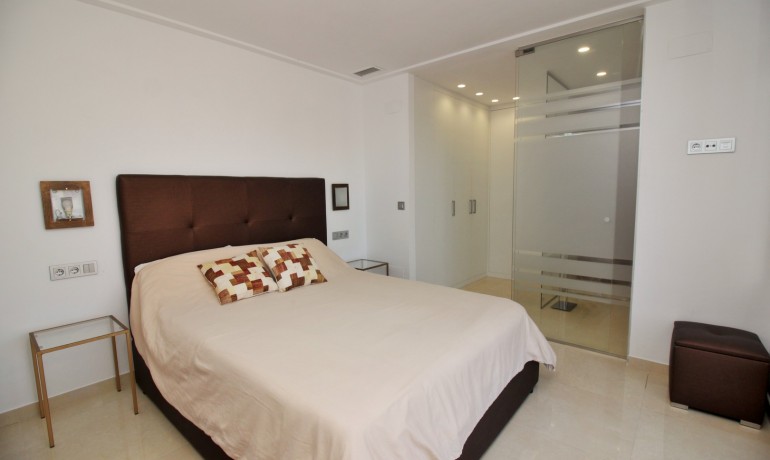 Sale - Villa -
Orihuela Costa* - Villamartin*