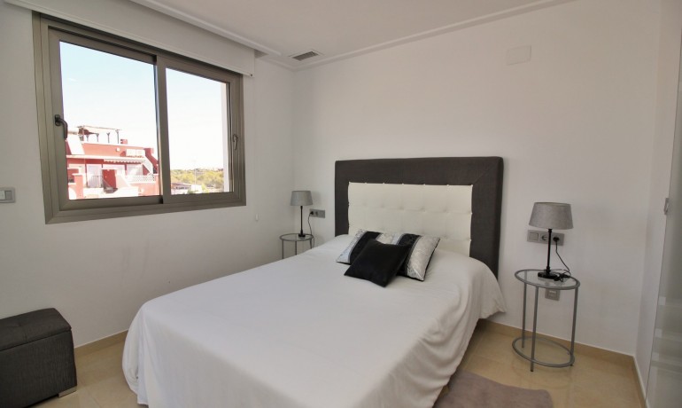 Sale - Villa -
Orihuela Costa* - Villamartin*