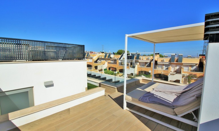 Sale - Villa -
Orihuela Costa* - Villamartin*