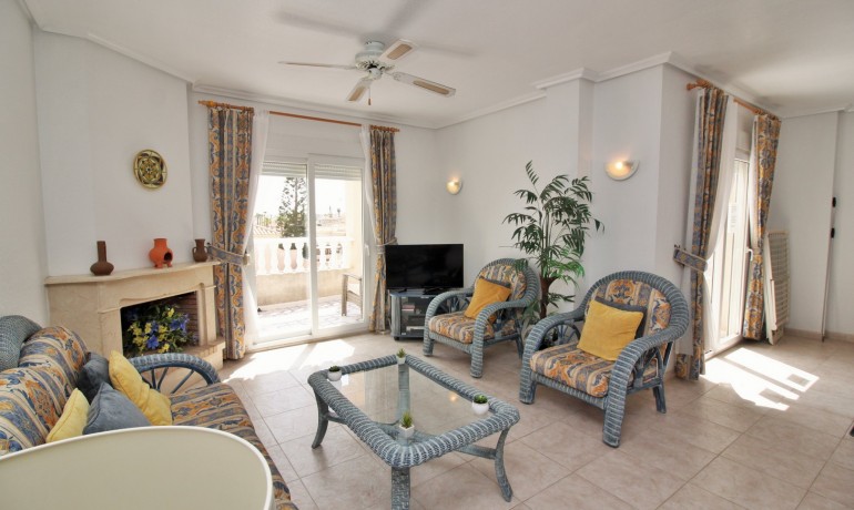 Sale - Apartment / Flat -
Orihuela Costa* - Playa Flamenca*