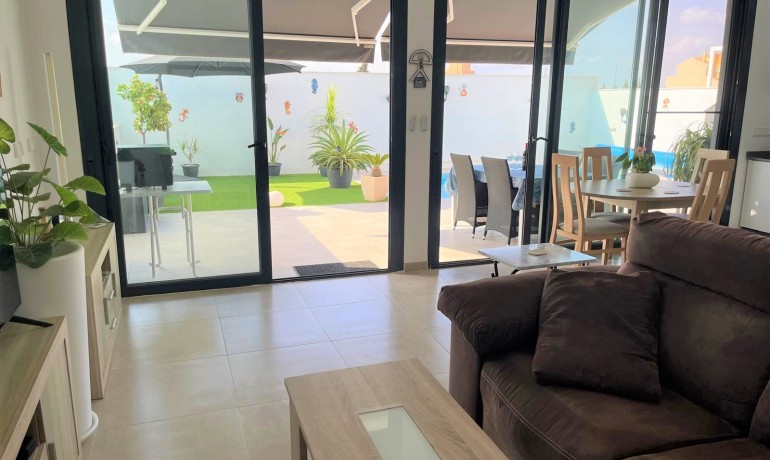 Venta - Villa -
