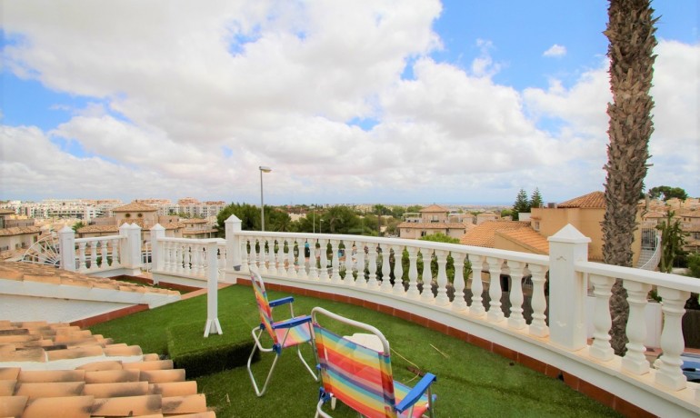 Herverkoop - Villa -
Orihuela Costa* - Villamartin*