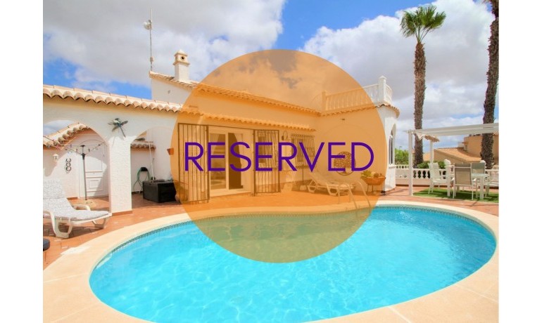 Sale - Villa -
Orihuela Costa* - Villamartin*