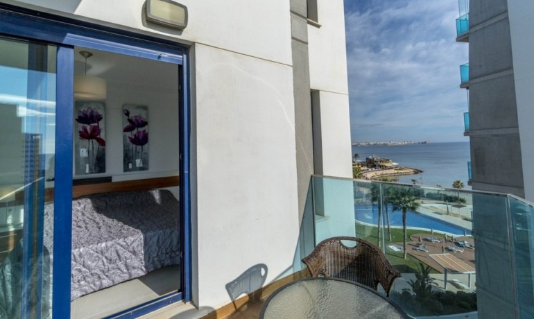 Sale - Apartment / Flat -
Torrevieja - Punta prima