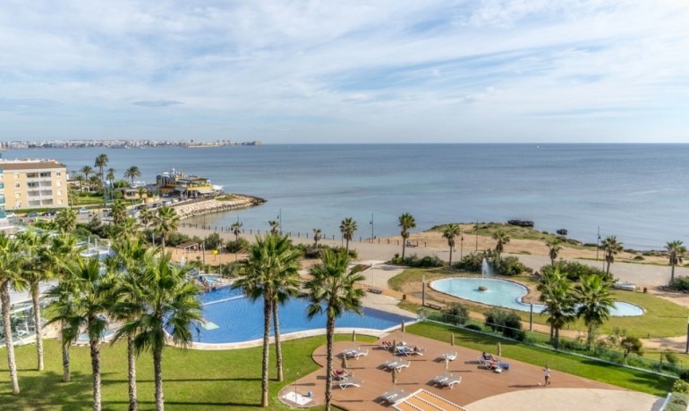 Sale - Apartment / Flat -
Torrevieja* - Punta prima