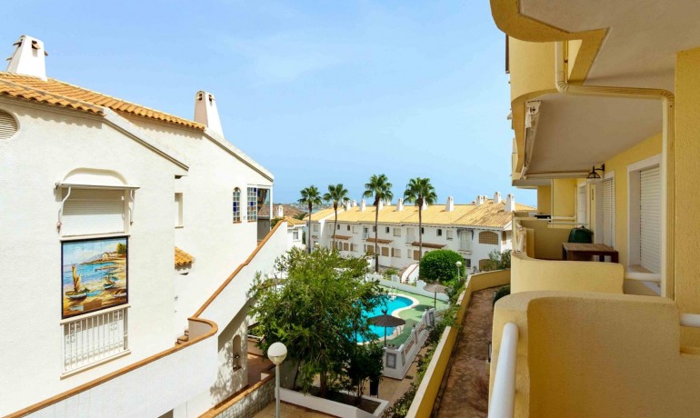 Revente - Appartement / Flat -
Orihuela Costa - Campoamor