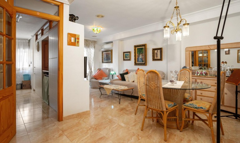 Herverkoop - Appartement / Flat -
Torrevieja - La Mata pueblo