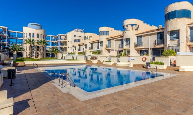 Revente - Maison de ville -
Orihuela Costa - Campoamor