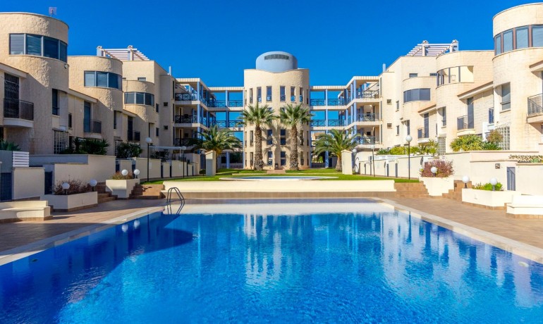 Sale - Townhouse -
Orihuela Costa* - Campoamor