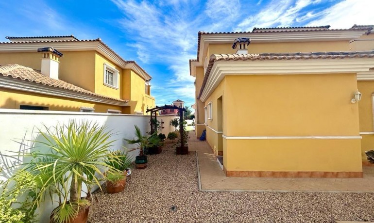 Herverkoop - Villa -
Orihuela Costa - Cabo Roig