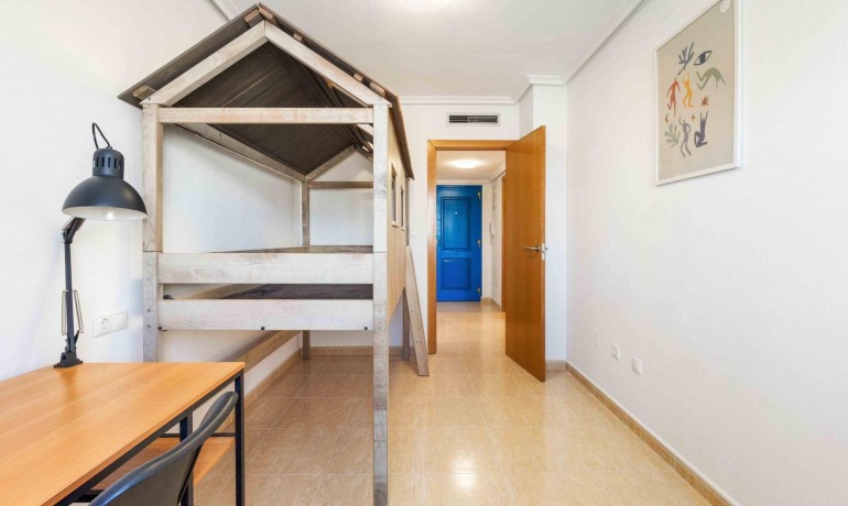 Herverkoop - Appartement / Flat -
Guardamar del Segura* - CENTRO