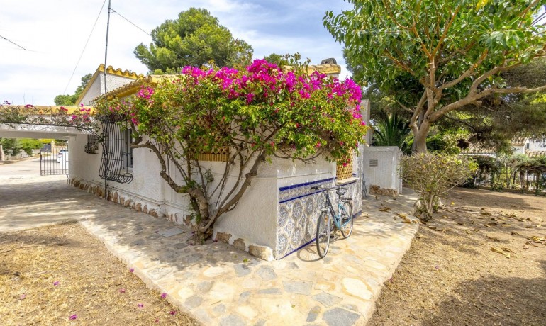 Revente - Villa -
Orihuela Costa - Punta Prima