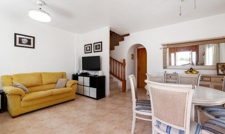 Sale - Townhouse -
Orihuela Costa - Campoamor