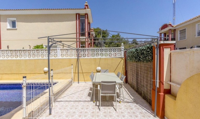 Revente - Maison de ville -
Orihuela Costa - Campoamor