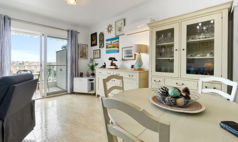 Revente - Appartement / Flat -
Orihuela Costa - Campoamor