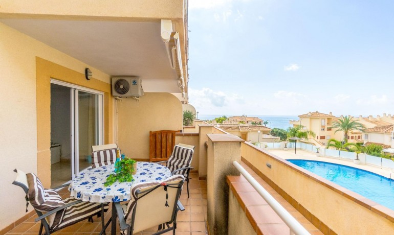 Revente - Appartement / Flat -
Orihuela Costa - Campoamor