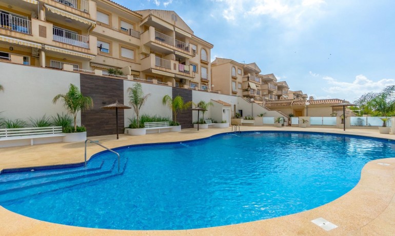 Sale - Apartment / Flat -
Orihuela Costa - Campoamor