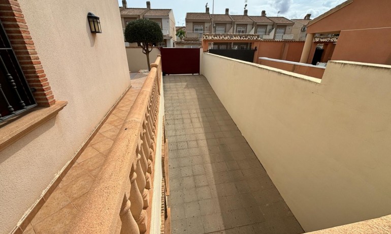 Herverkoop - Villa -
Torrevieja Centro - Torrevieja