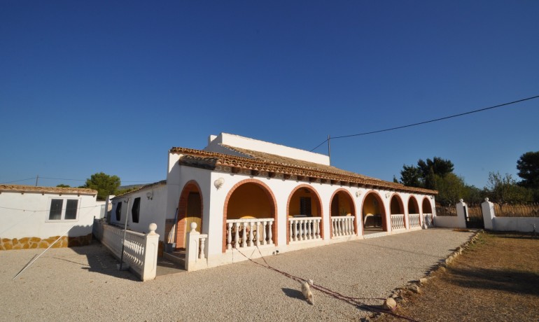 Herverkoop - Finca / Landgoed -
Pinoso