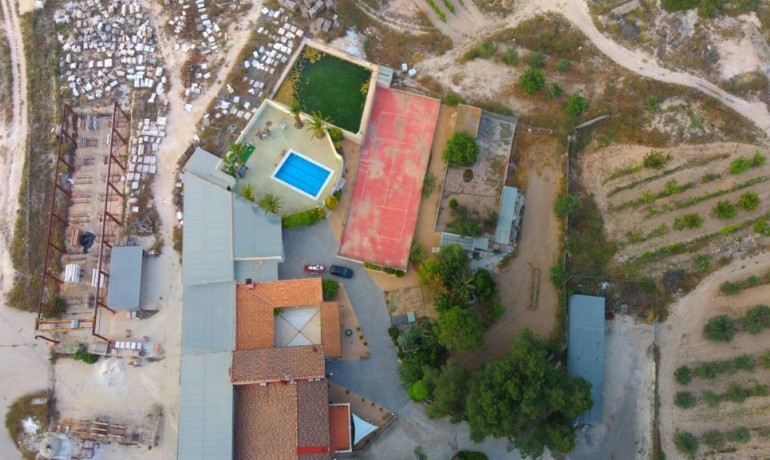 Revente - Finca / Propriété de campagne -
Alicante* - Monovar*