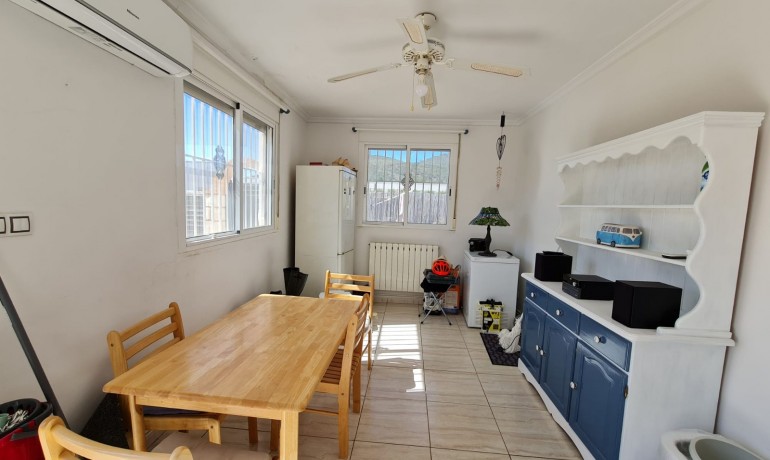 Sale - Villa -
Alicante* - Monovar*