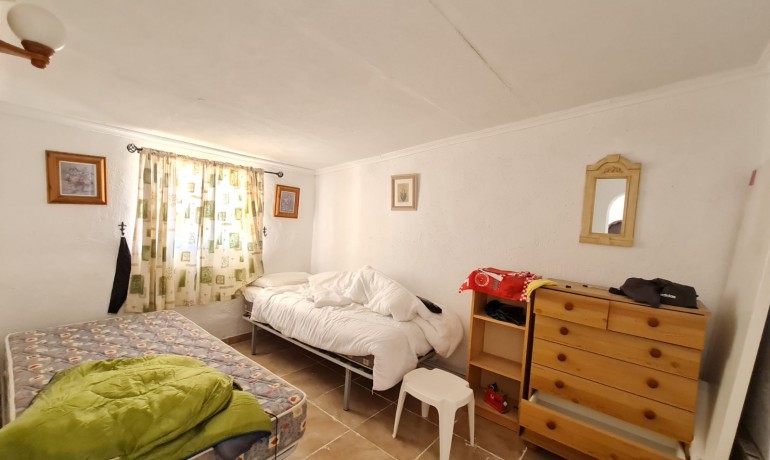 Sale - Villa -
Alicante* - Monovar*