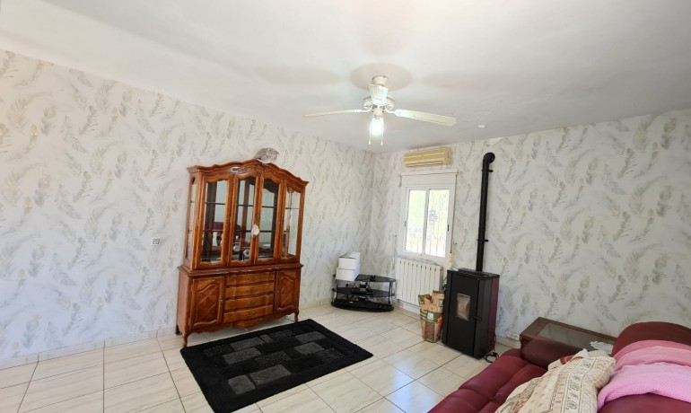 Sale - Villa -
Alicante* - Monovar*