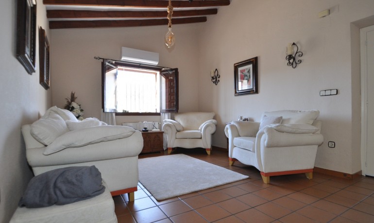 Herverkoop - Villa -
Alicante* - Casas del Señor*