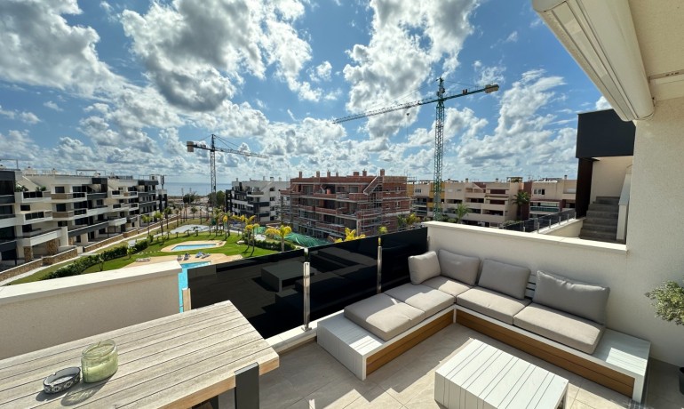 Herverkoop - Penthouse -
Orihuela Costa* - Playa Flamenca*