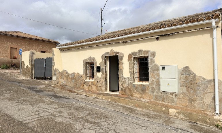 Sale - Villa -
Alicante* - La Romana*