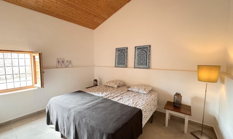 Sale - Villa -
Alicante* - La Romana*