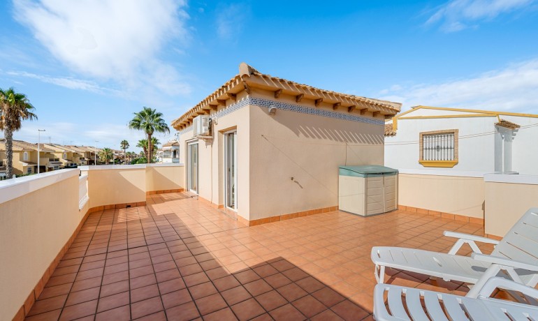 Sale - Villa -
Orihuela Costa* - Los Dolses*