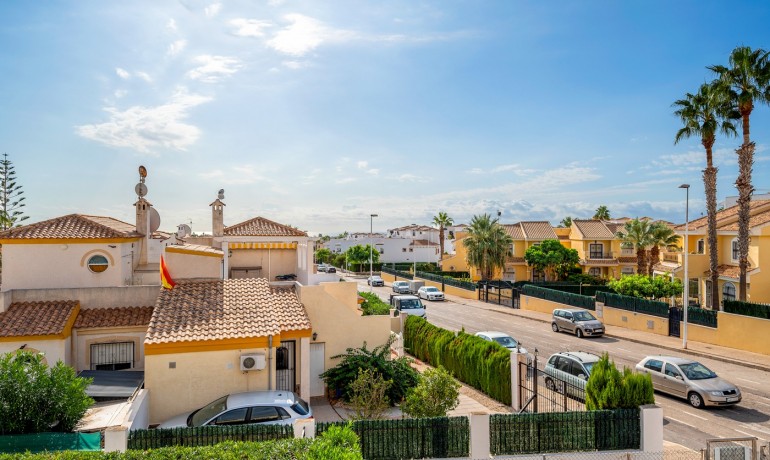 Sale - Villa -
Orihuela Costa* - Los Dolses*