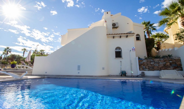 Sale - Villa -
Orihuela Costa* - Las Ramblas Golf*