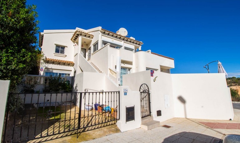 Herverkoop - Villa -
Orihuela Costa* - Las Ramblas Golf*