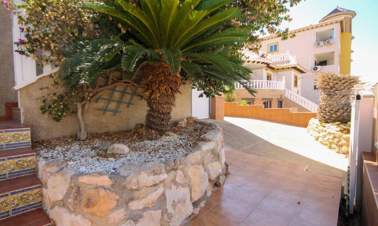 Sale - Villa -
Orihuela Costa* - Orihuela Costa Alicante