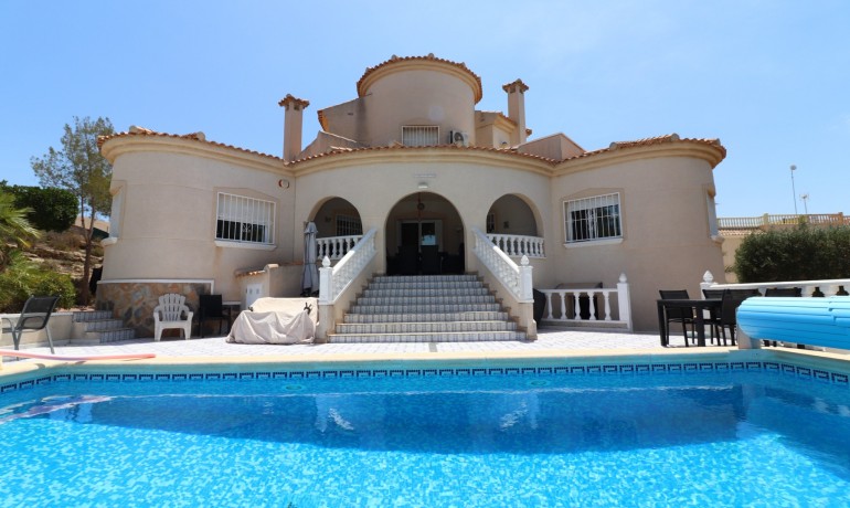 Sale - Villa -
Algorfa